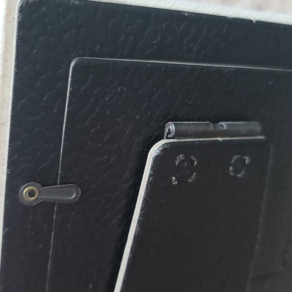 Picture Frames (2) - Picture 12 of 15